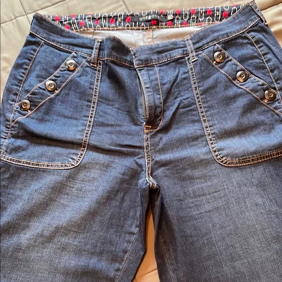 Stylish Blue Denim Jeans - Picture 1 of 6